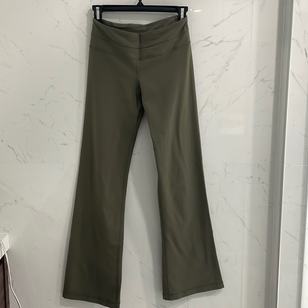 Lululemon Groove Flare